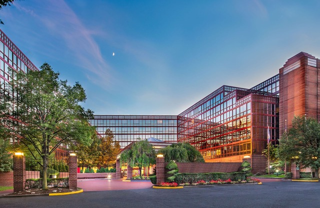 DoubleTree by Hilton New York LaGuardia Airport