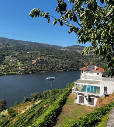 Douro Nest House