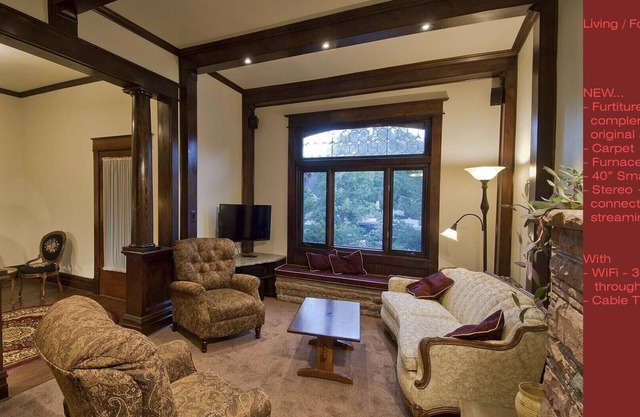 Downtown - 3 King Beds, 2 DBL, = 5 Bedrooms - Has Everything - - RHL # 461239