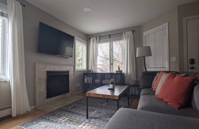 Downtown Creekside Retreat