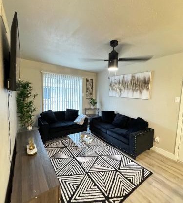 Downtown Dallas luxe Urban Haven 1BD Retreat