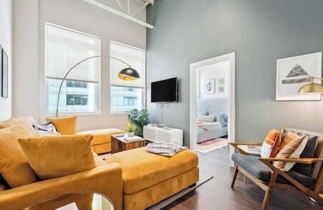 Downtown Penthouse - Mich Ave 2bd | +gym & VIEWS