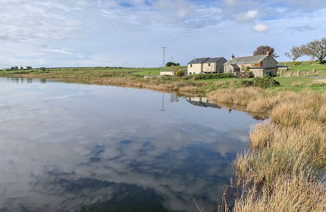 DOZMARY POOL BARN, pet friendly, country holiday cottage in Altarnun