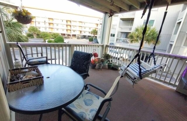 Dragonfly Daze (1-Bedroom Villa) by RedAwning