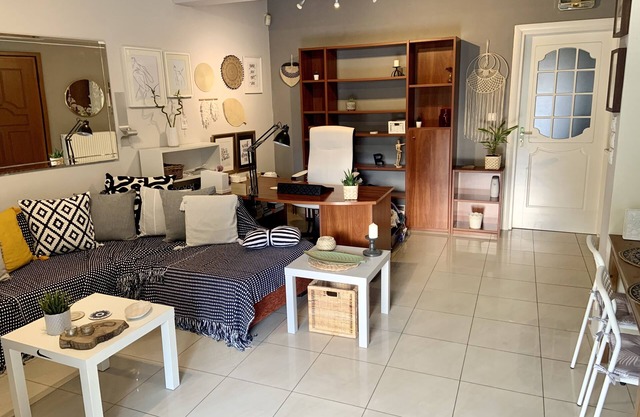 DreamStay park view Apt near city center with dedicated office space