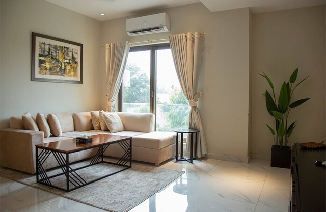 Dreamy 2 Bed Apartment | Centrally Located in Lahore