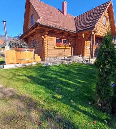 Drevenica Západné Tatry s kúpacou kaďou a krbom