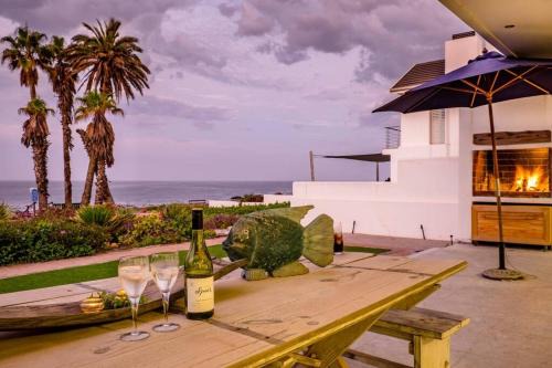 Driftwood Beachfront Manor - Shelley Point