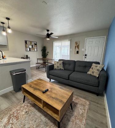 DT Dallas l Luxe Abode 1BD Apt