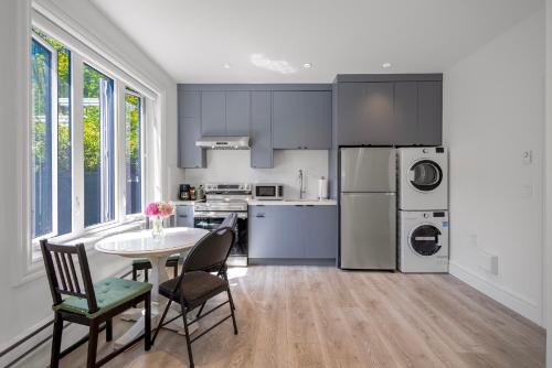 Dunbar Brand-new laneway house