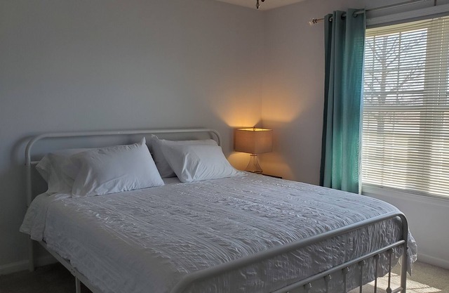 Duplex 2 bdrm, 1 bath, 1 car garage.