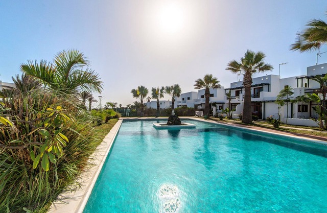 Duplex B13 in a quiet complex with swimming pool 150 m from the sea