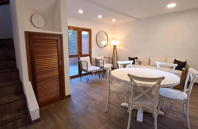 Duplex BESUGO, con patio y parrilla