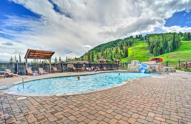 Durango Resort Condo with Balcony and Mtn Views!
