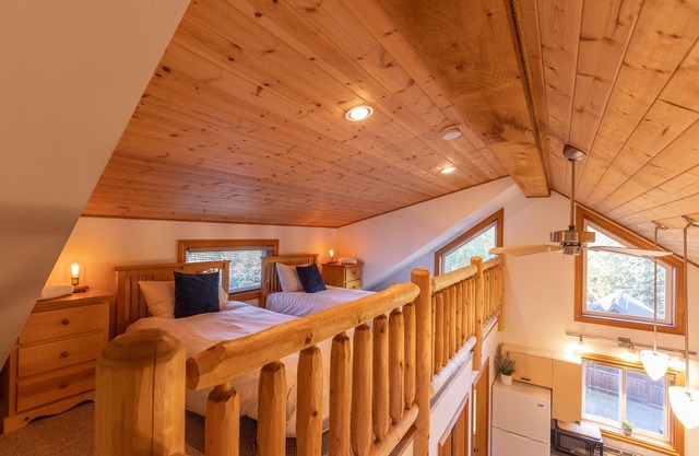 Eagle Cabin I Wild Pacific Trail I Kayak I Forest