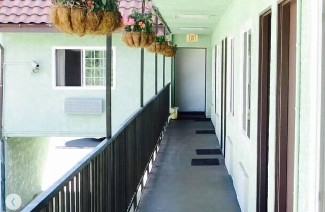 Eagle Rock Motel
