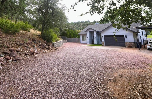 Eagle's Nest directly on Payson Golf Course