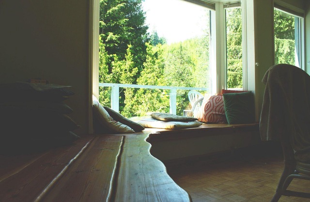 Eaglenest Sanctuary - Rustic and Serene Riverfront Stay