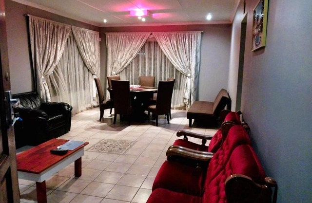 East-Coast Guesthouse: Serene, Private, Secure