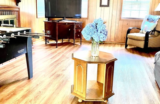 East Memphis Home Welcomes Long Stay