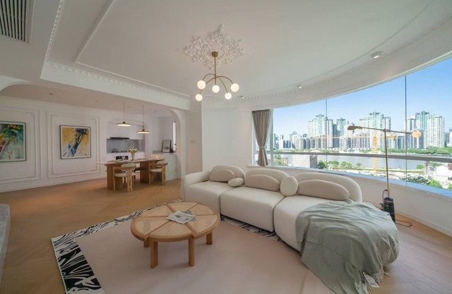 Eastern Hub - Near the Bund Simply Luxurious 3BR APT with Nice View