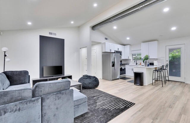 Easy access to everything from this centrally located Home in Austin!n