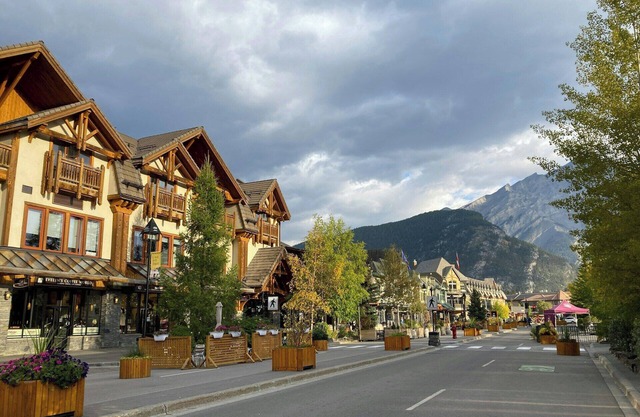 Easy access to the Twin Cities