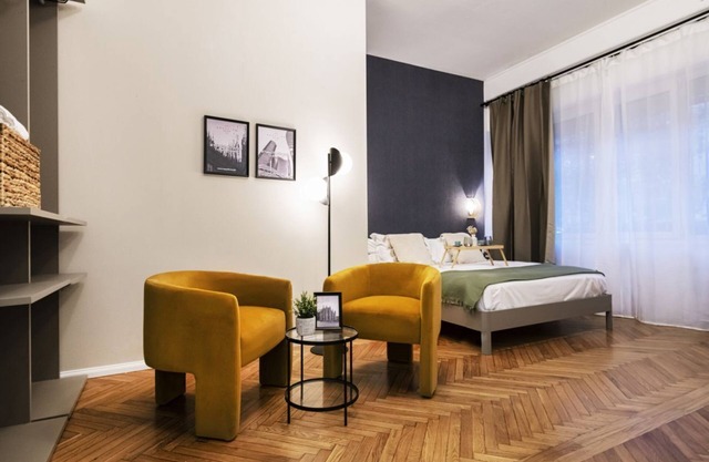 Easylife - Refined Studio with Jacuzzi in Central