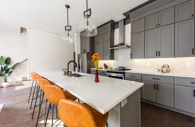 Eclectic E Nash Townhome Close to Broadway!