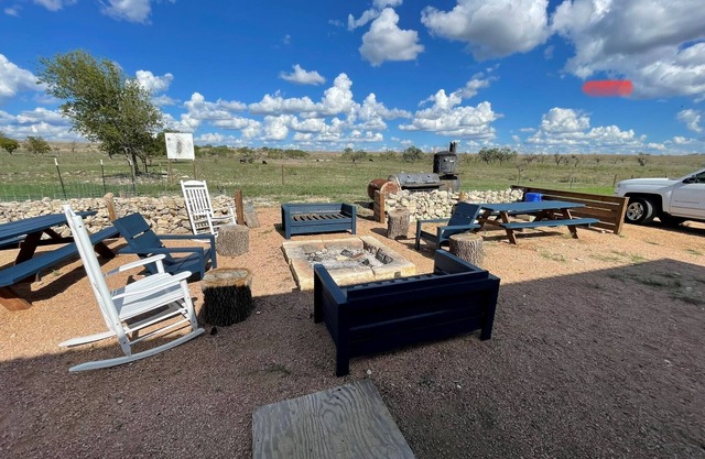 Eclipse Path Center- True Texas Hunting Camp Lodge-pet friendly!