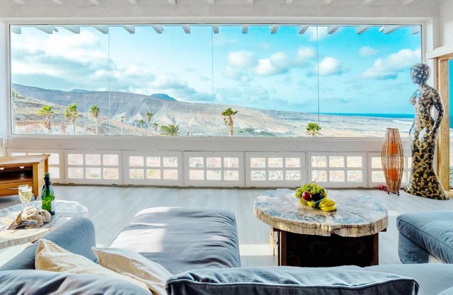 Eco Vineyard Cottage - Fantastic Views - 5 mins drive to Arrieta beach