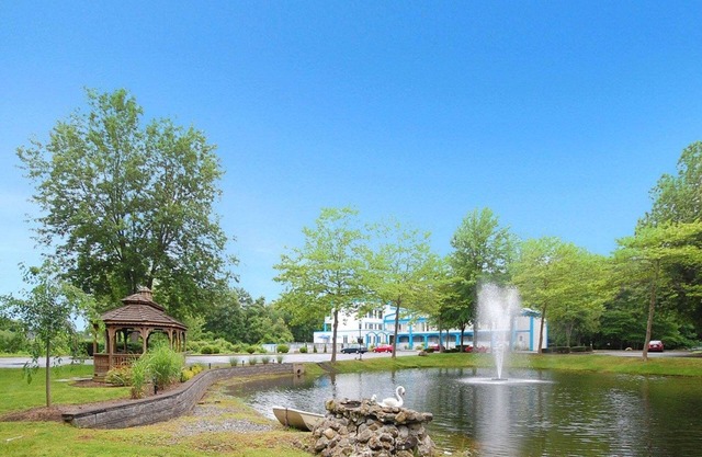 Econo Lodge Inn & Suites Old Saybrook Westbrook
