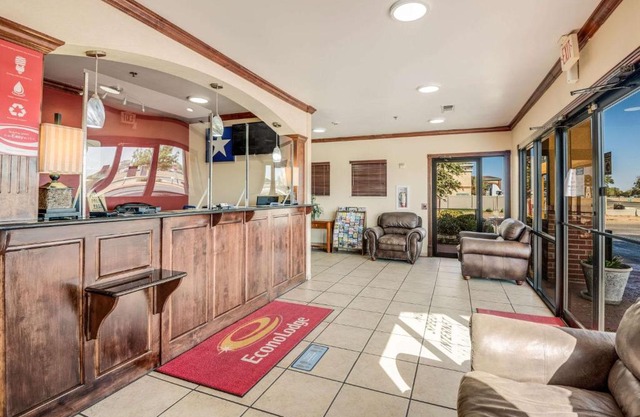 Econo Lodge Lubbock I-27