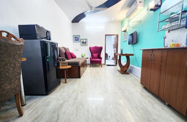 Economical Modern 1BHK Unit Prime Location 6