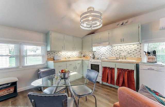 Efficient-Sea on Easton's Point