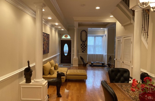 Eighteen Ninety Five @Bloomingdale, NW (9 blocks from Union Station on RED LINE