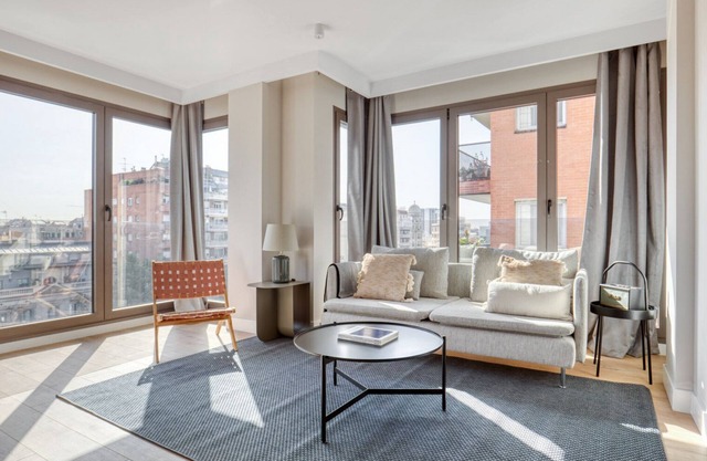 El Camp d'en Grassot i Gràcia Nova 3BR w/rooftop & pool, by Blueground