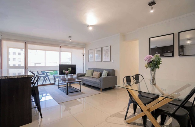 El Golf Family Oasis near Costanera Center