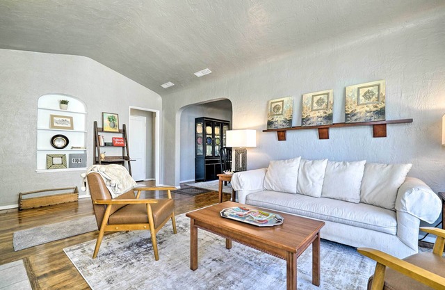 El Paso Home w/Backyard + Outdoor Fireplace!