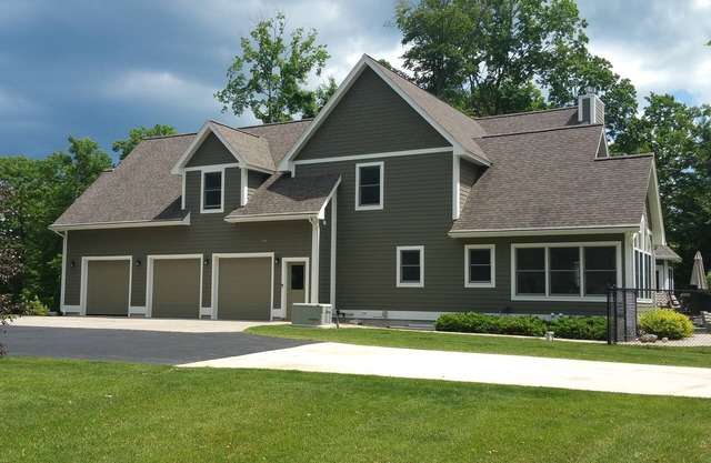 Elegant 2 King Bedroom Apt - 2 night minimum - 4 adults