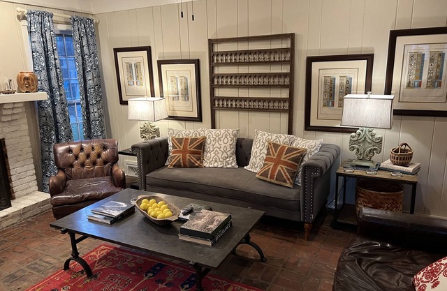 Elegant 5 BR East Memphis Home