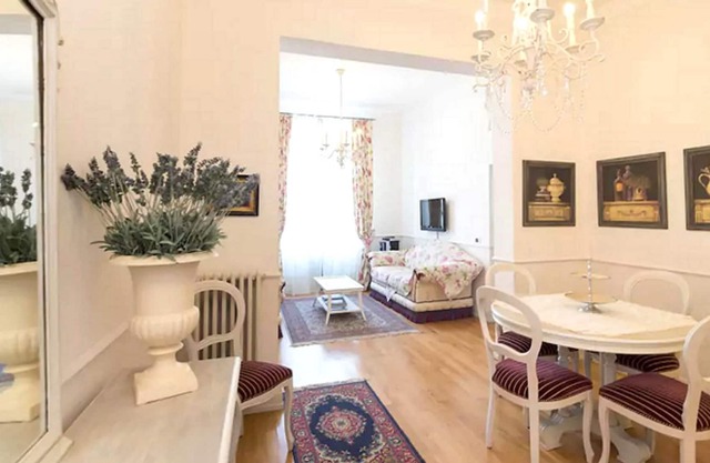 Elegant Apartment, Pistoia city centre near Florence and Pisa