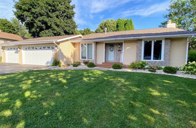 Elegant, charming, serene, & delightful home with huge fenced yard close to I90!