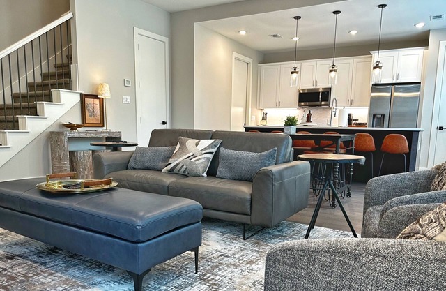 Elegant Estate - Aggie Football Game Day House