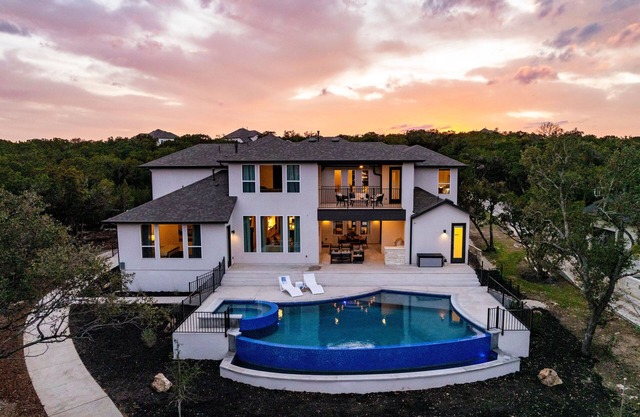 Elegant Lake Travis Escape - Chef’s Kitchen, Game Room, Media Lounge & Office