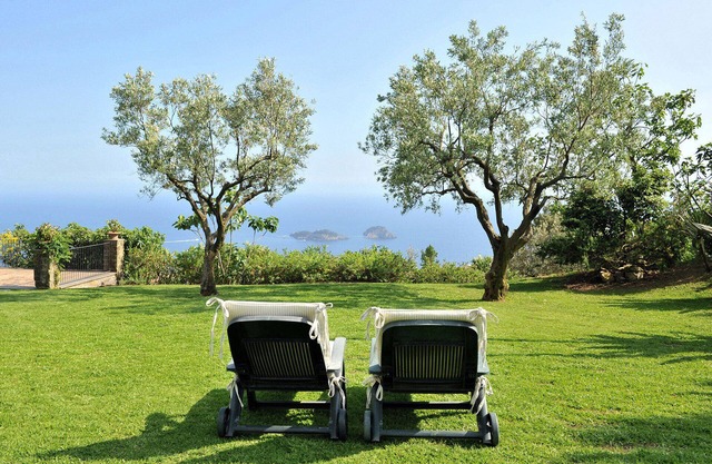 Elegant Med Villa with Pool and Breathtaking Sea Views on the Amalfi Coast!