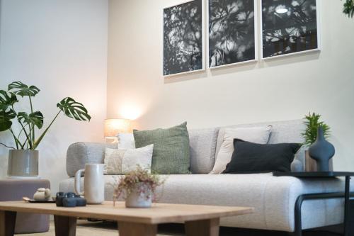 Elements Milfontes - Japandi Designed House - City Center