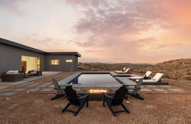 Elevate: In-Ground Pool, Spa & Cold Plunge!