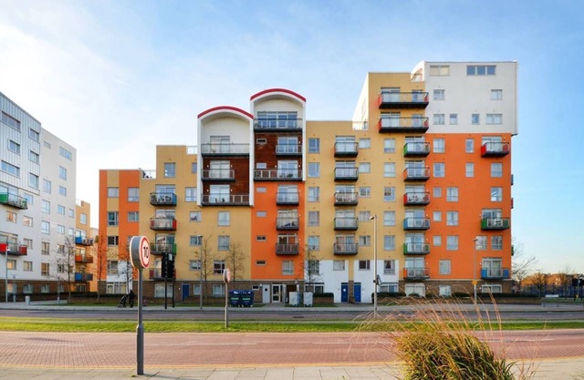 Empire Apartment 02 North Grenwich London