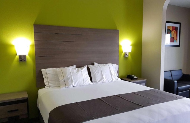 Empire Inn Cypress